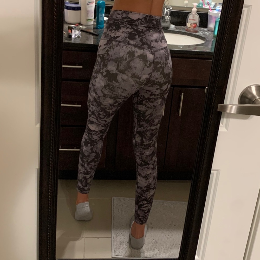 SOLD: Lululemon Align Pant II 25"